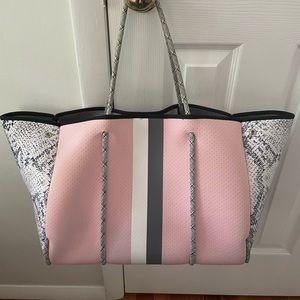 Haute Shore bag with pouch